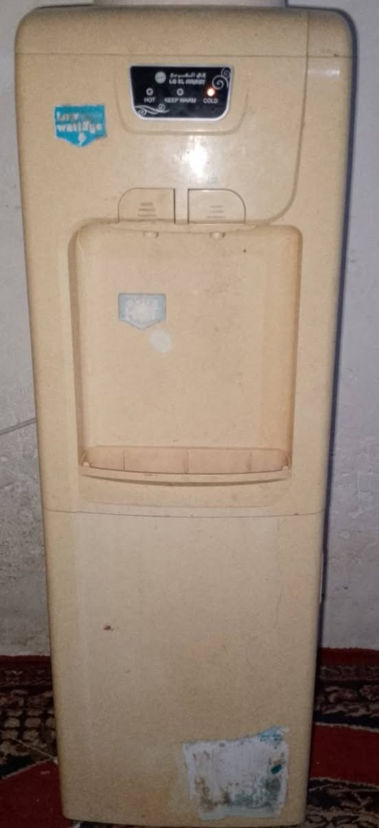برادات ماء شغالات حار وبارد للبيع السعر 45 الكبير والصغير ب35وبيهن مجال حق الجيه رمش اخابرك مومتواجد عالفيس؟ ***********
