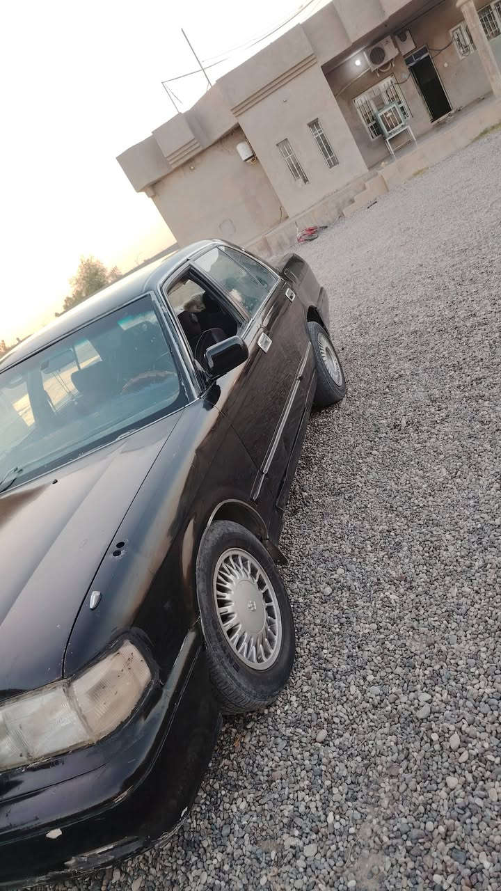 السلام عليكم أرنب 93 مسجل صلاح الدين  فحص شرط التحويل محرك كير ونجي شرط صدر كلو جديد الداخل نضيف بيها صبغ مكانت ابيع عام والسعر ٢٩ وبيه او مجال او مراوس اتصل عله الرقم ***********
