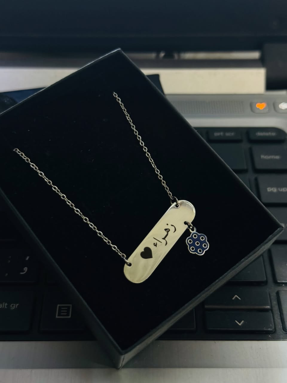 ✨ حفر ليزر حسب الطلب ✨
نحفر الاسم والعبارة اللي تختارها بكل حب ودقة ❤️
🎁 مناسب للهدايا والمناسبات
🚚 توصيل لجميع المحافظات
📞 للطلب: ***********. او مراسلة البيج 

#مكتبة_محمد_للهدايا #اكسبلور_فولو #اكسبلورر #فيب #هدايا
