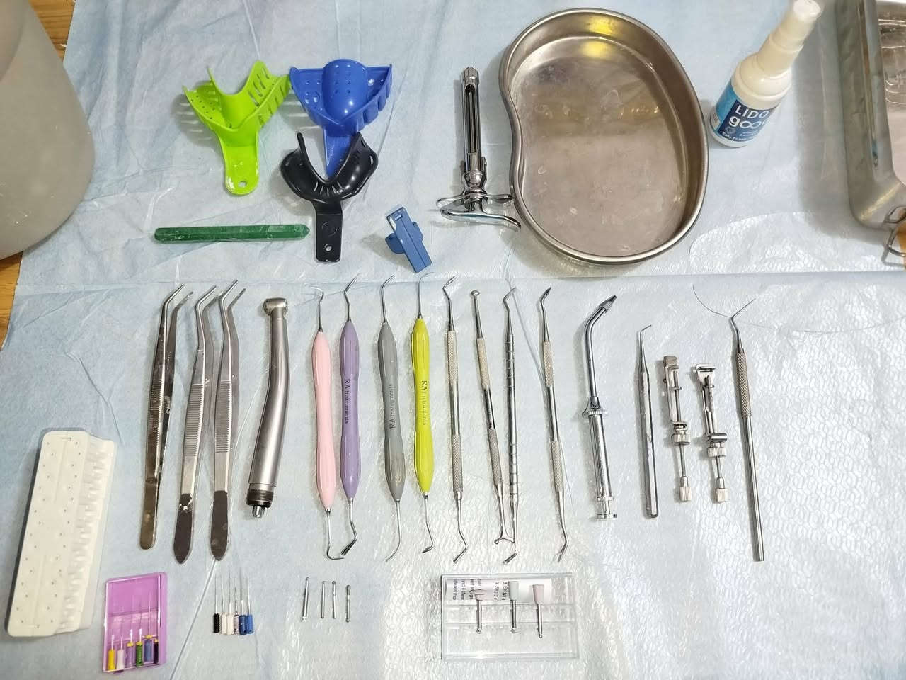 ادوات طب اسنان • هاندبيس DYM • بوكس تعقيم