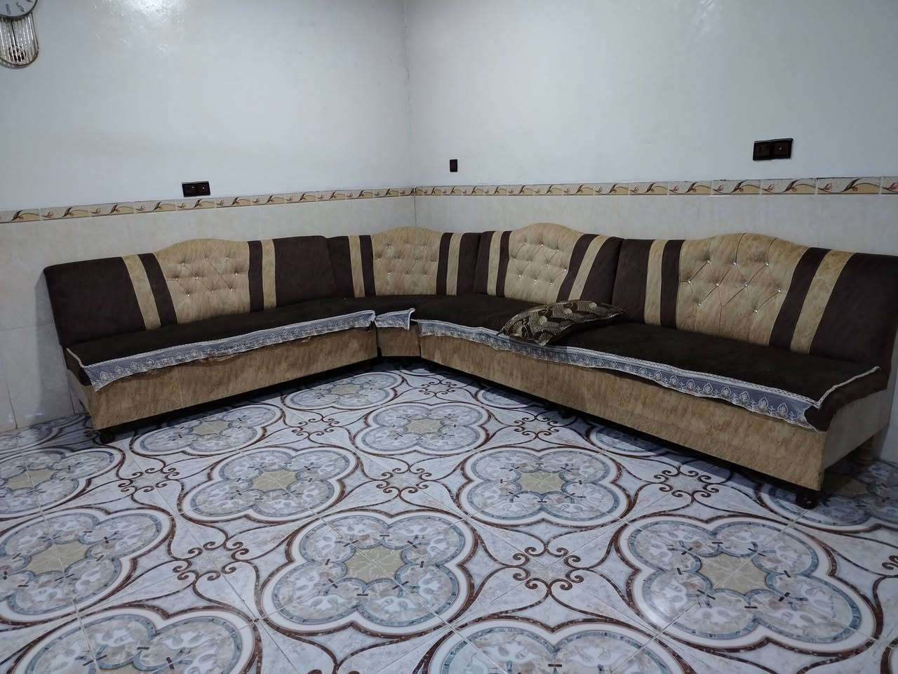 ديوان • خشب عراقي • ١٦٠سم