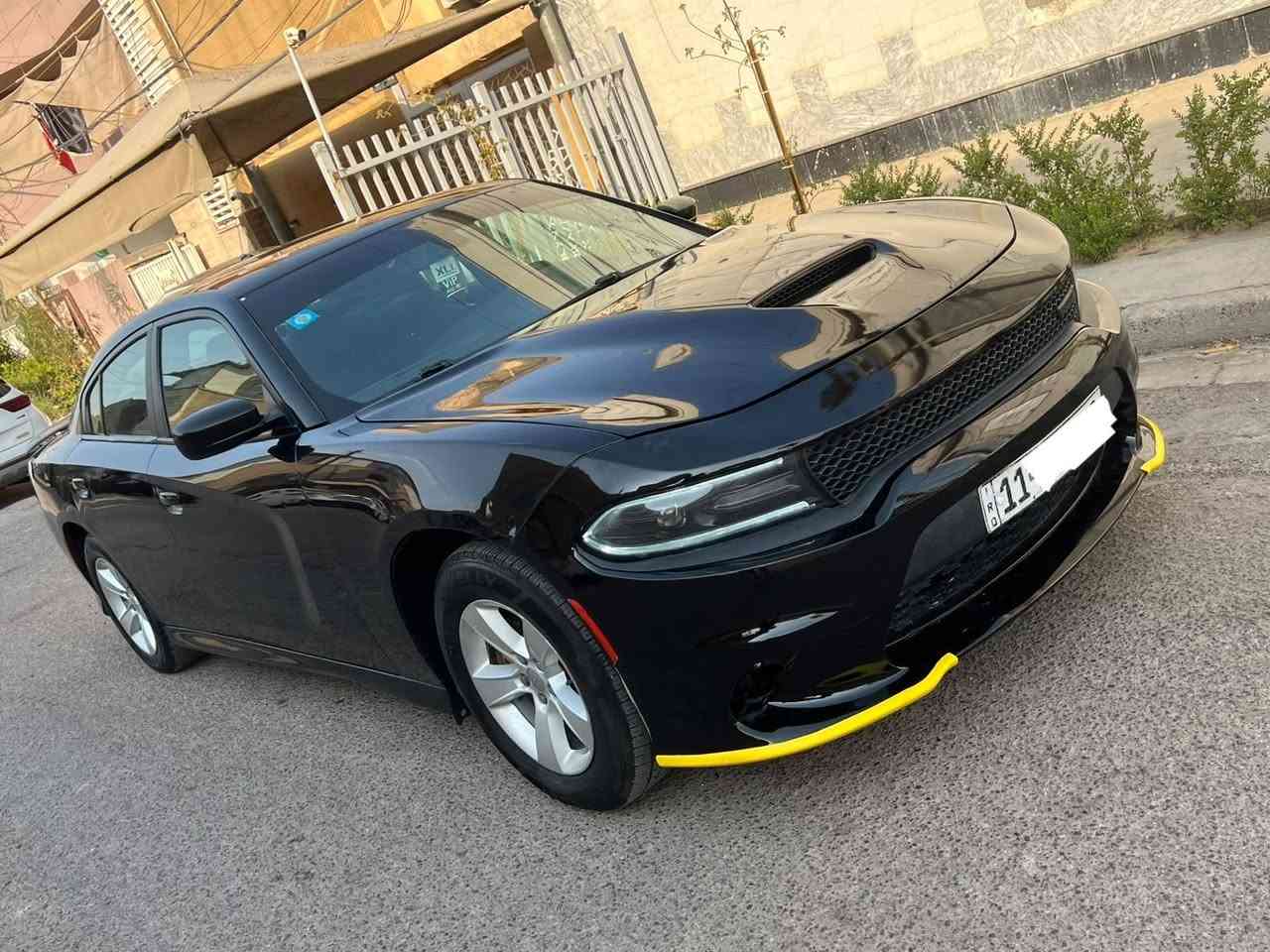 سلام عليكم
جارجر  2018 وارد امريكي حادث بسيط جاملغ وباب سايق صبغ  (بنيد محدث) 
بدون ايرباك شاصي ولغد سليم 
مواصفات. SXT 
محرك 3600 
جاهزة بدون نقص 
محرك كير صدر تبريد كله جديد 
رقم بغداد دولي جديد 
السعر 184 بيه مجال ان شاء الله 
اي استفسار ***********  بغداد

