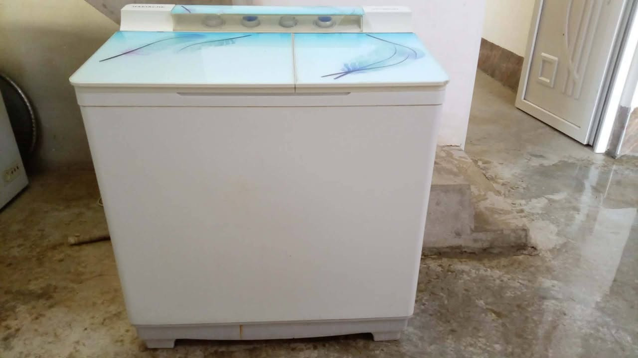 غساله للبيع سعر 60وبيها مجال شرط الشغل مكاني جوه ريشيديه *********** حيل نضيفه
