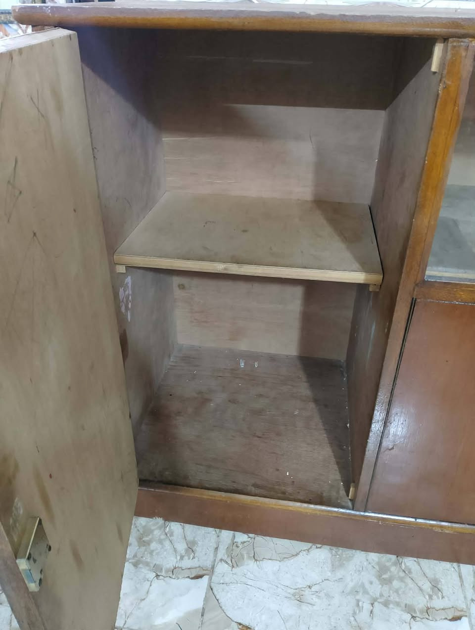 بوفيه انجاره للبيع السعر 125الالف
المكان ناحية الإمام 
 ***********
