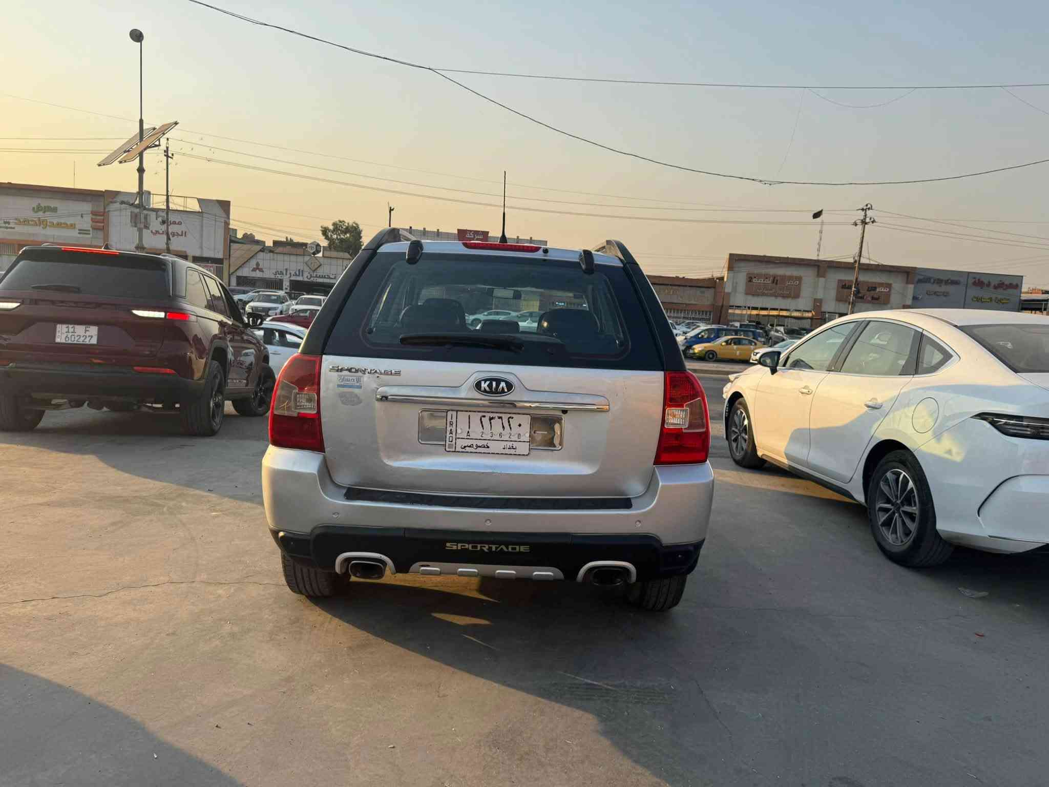 السلام عليكم سبورتج خليجي مديل ٢٠٠٩ بيها صبغ ٣قطع اثر جراد كير محرك صدر تبريد مكفول رقم بغداد باسمي مكانها لعطيفيه لسعر ٩٥ مبايل ‭***********‬
