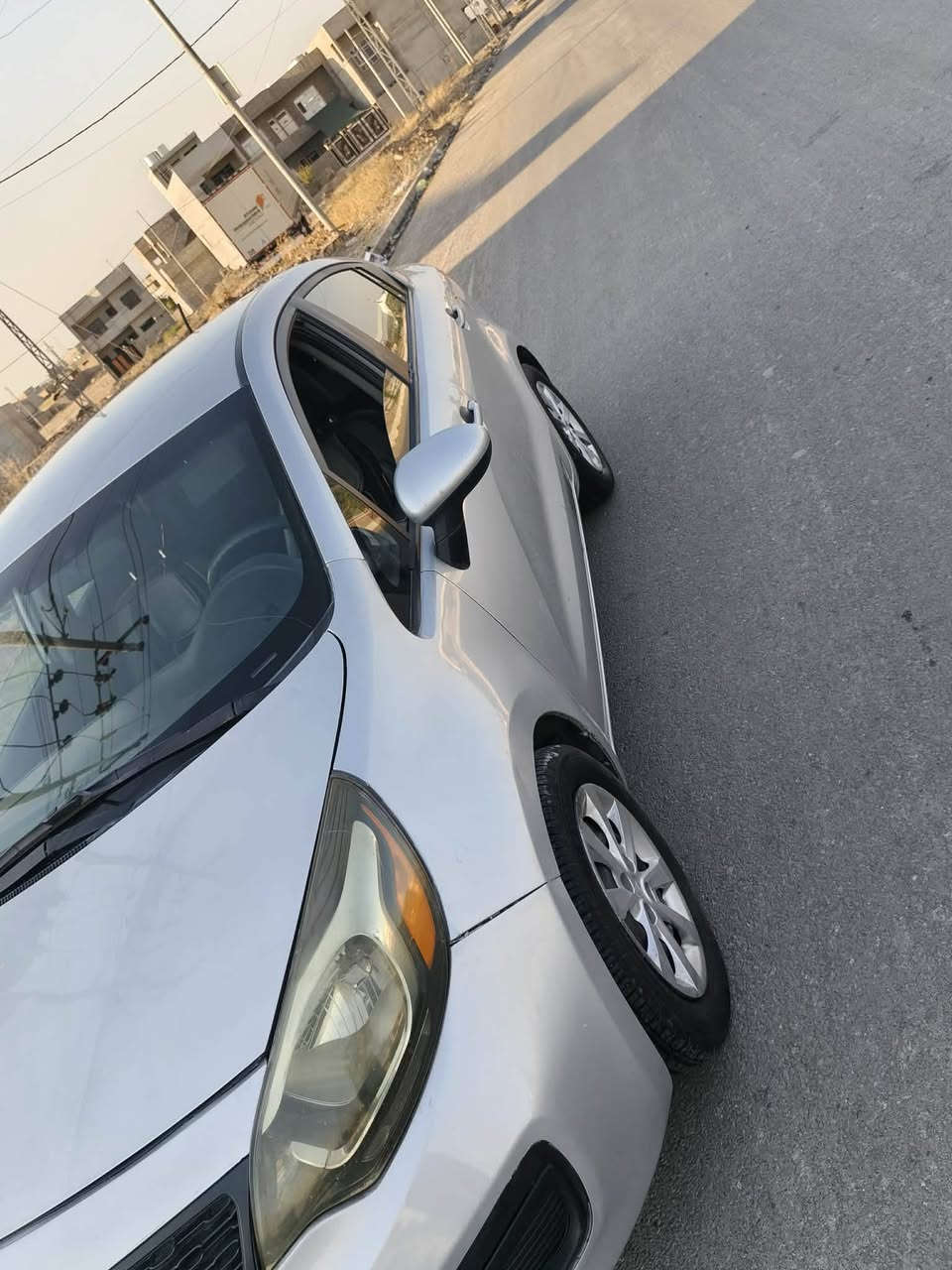مكلف بالنشر  اي استفسار الاتصال على الرقم صاحب السيارة
***********
كيا ريو موديل ٢٠١٢ رقم نينوى ألماني شرعي موجود شرط التحويل كابون بانزين بيها ماستر
مكينه حجم ١٦ جي دي اي نضيفة
كير أوتوماتيك وعادي
تبريد ثلج تدفئه شغاله
طخم تايات جديد
طخم ورا وكدام نضيف
جامات كهرب مري كهرب قفل مركزي تحكمات ستيرن جهتين شاشة وكامره
صبغ بوند بدون داخل
السعر ٧٥ بيها مجال
اي استفسار اتصل على الرقم
اني مكلف بالنشر
