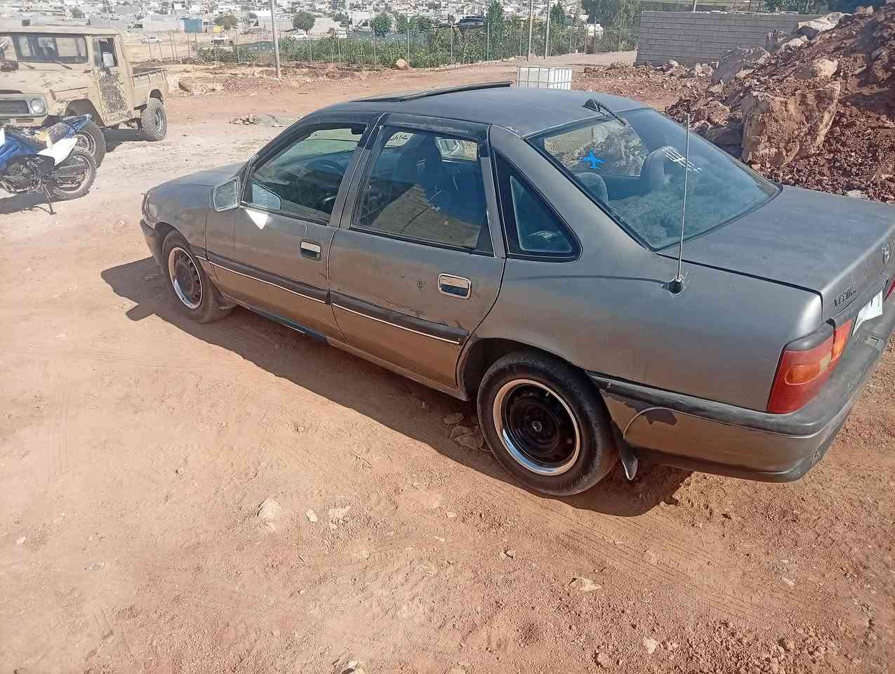 ئۆپڵ فیک ترا 
مەکینە 18دە گێڕو مەکینەو تەقەو ڕەقەو کارەبای بەشەرت ئاڕمی پلاستیکی سلێمانی ئاڕم و ئەوەلیات و موسو بڕاوە بەشەرت سیعری 20گەڵاو مەجال ***********

