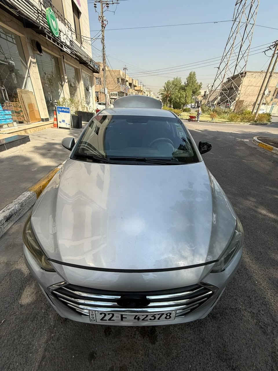 النترا 2017 امريكي 
مكينة 2000 دوش مفتوحة بيها قبغ ولفات
تبريدها ناقصة بس كمبريسر
حادثها 3 قطع + بيها بارد بالباب
رقمها اربيل تريد تحويل + تريد وكالة 
السعر 100$ وبيها مجال بسيط
وكلشي بسعرة شباب 
مكاني بغداد سيدية
للاستفسار ***********
