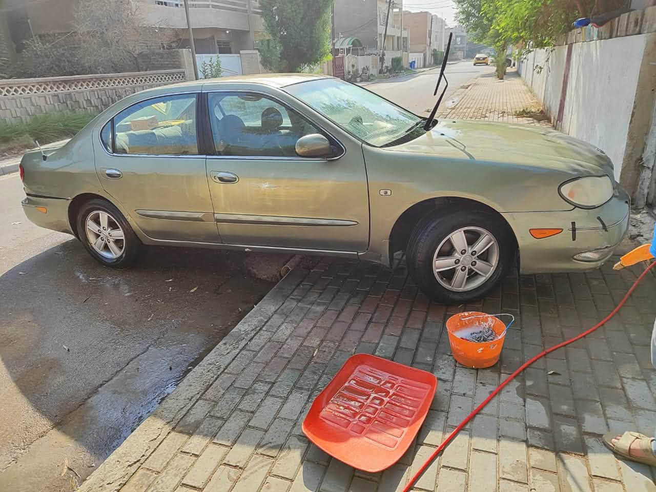 للبيع موديل 2002شرط التحويل اخوانً بيع سريع 50وبيً مجال بغداد المنصور ***********
