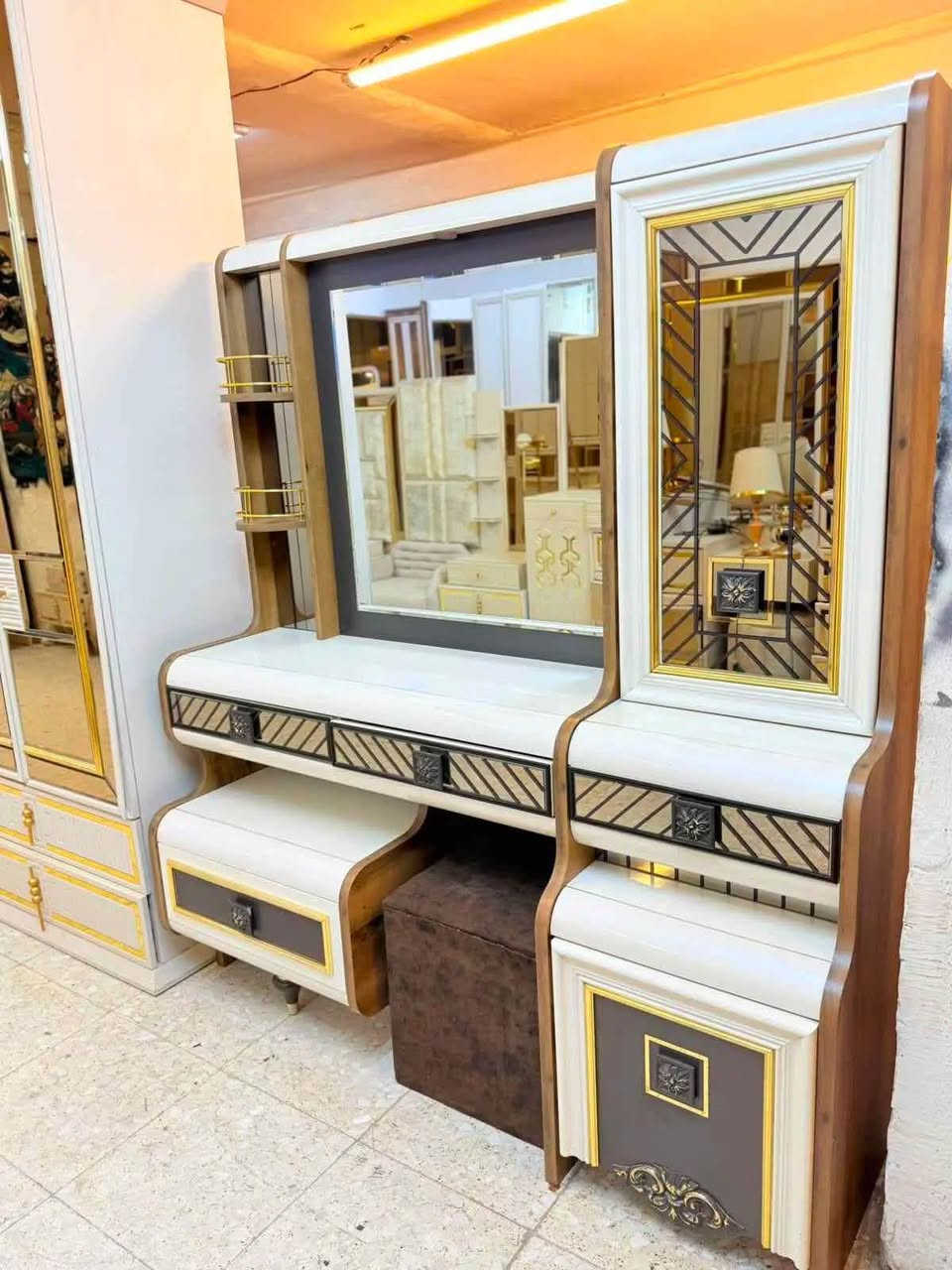 ️ غرفة نوم كاملة جديدة للبيع 🛏️
✨ جديدة وبحالة ممتازة
✨ غرفة نوم كاملة وأنيقة
📍 العنوان: بعقوبة – ديالى
📞 للاستفسار والاتصال:***********
