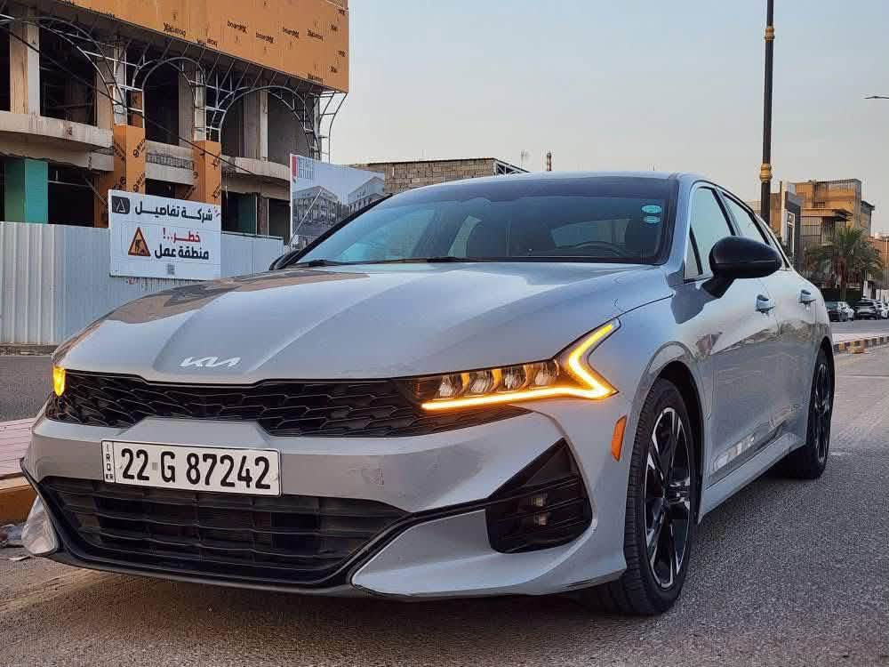 كي فايف_ K5 /2022
ماشي 128,000 كيلومتر 
سعرها 158 وبيها مجال
لون سمنتي 
رقم ***********
