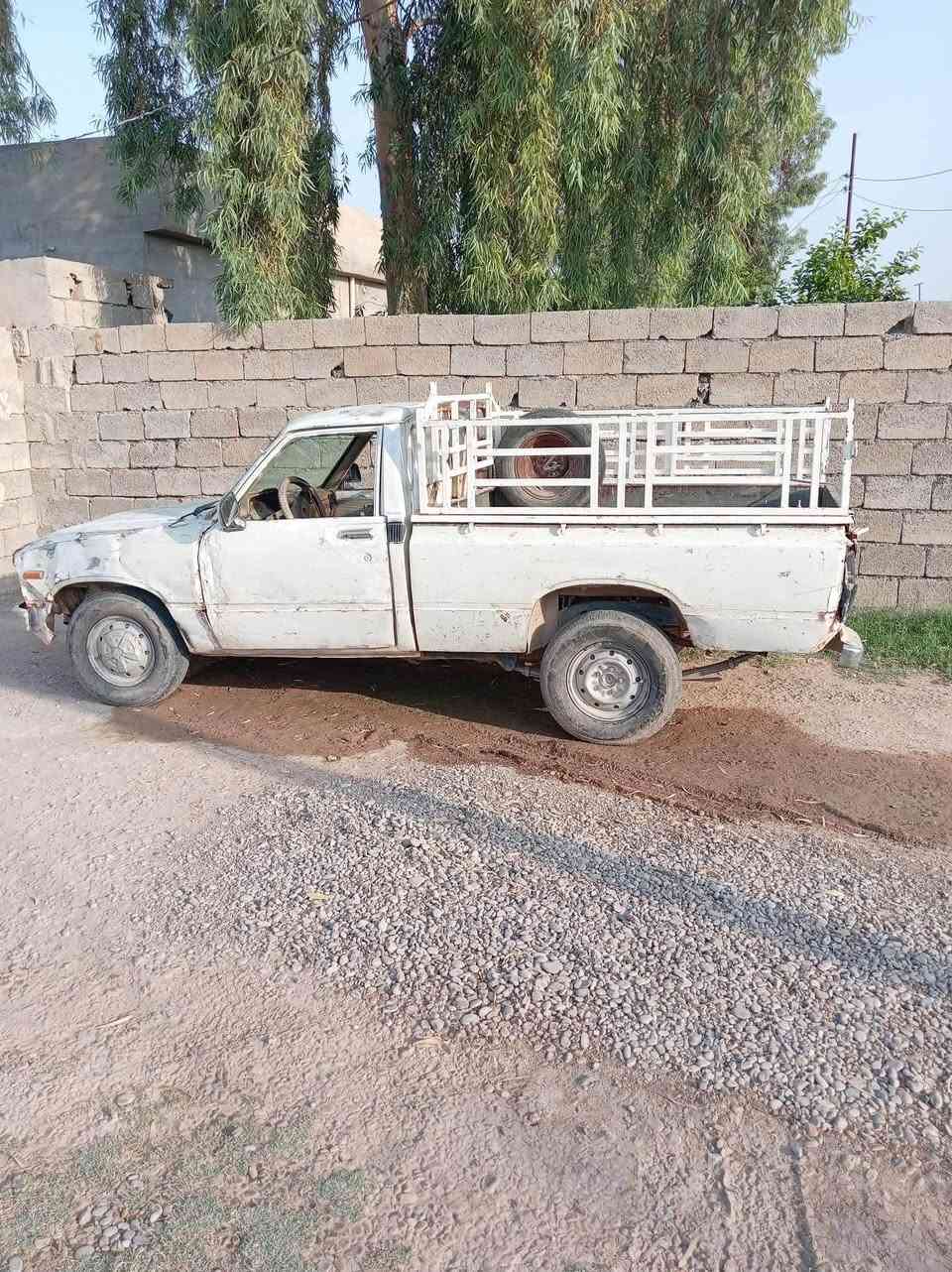 بيك اب 80
كير ومحرك واكسل مابي عيب 
صدر جديد سعر 18 بطاقة بنزين 
مكان سيارة كركوك 
سنويه منتهي 2018 
***********
