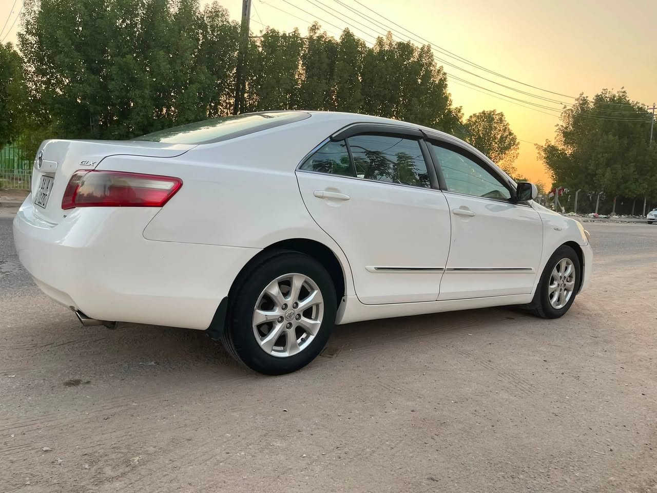 السلام عليكم 
كامري مديل 2008 خليجي فول مواصفات واحد على واحد GLX 
محرك 4 أسلندر 2400
السياره على وضع الشركه 
كير محرك جديد تخم تاير تبريد ثلج ❄️  حداديه جديد رقم السياره قادسية إنكليزي  
السياره بيه ٤ صبغ بدون حادث الجماليه فقط 
مكان السياره النجف 
السعر 95 وبيه مجال قليل 
الاستفسار الاتصال على الرقم ***********

