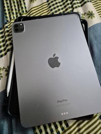 ايباد ١١ • الطوبه