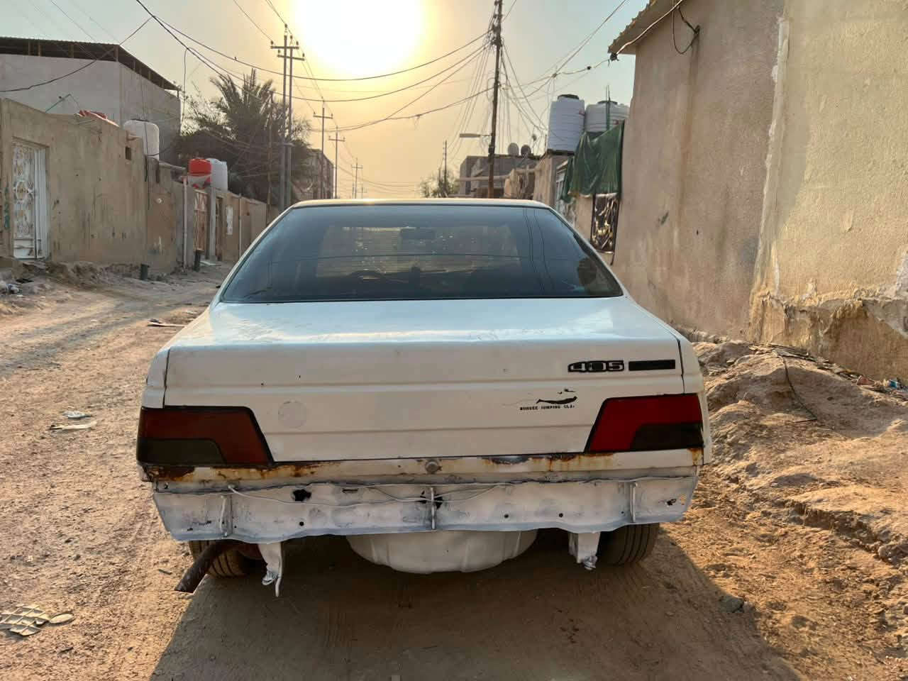 سلام عليكم بيجو 405 لبيع مديل 14 مكينه كير حدايديه تبريد تدفه كفالهاالكشر يرادله تعمير سعر 21 رقم الهاتف ***********
