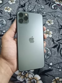 آيفون ١١ برو ماكس • ٢٥٦ • بطارية ١٠٠