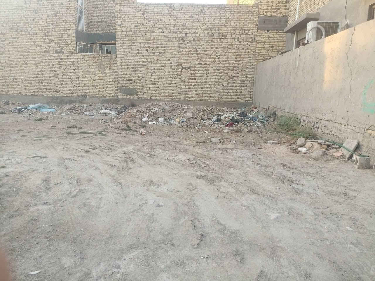 السلام عليكم
قطعة للبيع 
طابو صرف 
250 متر 
ركن على شارعين 
المكان قضاء الشافعية مدرسة الشهباء قرب مولدة حميد 
للاستفسار 
***********
***********
رقم القطعة والصور مرفقه بالمنشور

