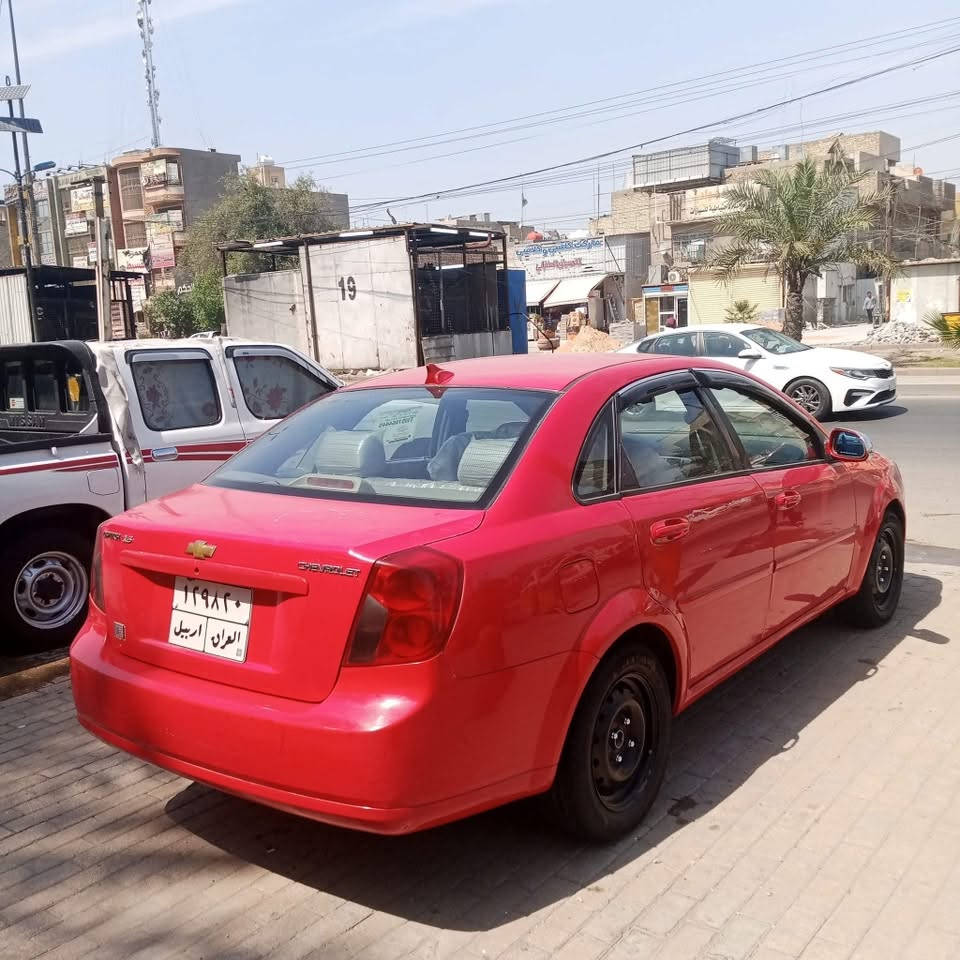 سلام عليكم اوبترا 2007 البيع
خليجي 
ماشيه 125ألف 
السيارة مكينه،  كير  ،صدر ، تبريد ، كفالة 
 السيارة بيها سونار 

حادث السيارة 
بيها ربع القمارة الربع الاخير 
واكع عليها سكلة و معدله بدون معجون 
صابغيها فايبر اكلاس 
بيها صبغ چاملغات الخلفيات و باب الخلفي الأيمن انصبغ جماليه مابي حادث الباب صبغ جماليه
رقم اربيل  
مكان السيارة : بغداد الشعب 
الرقم : ***********
