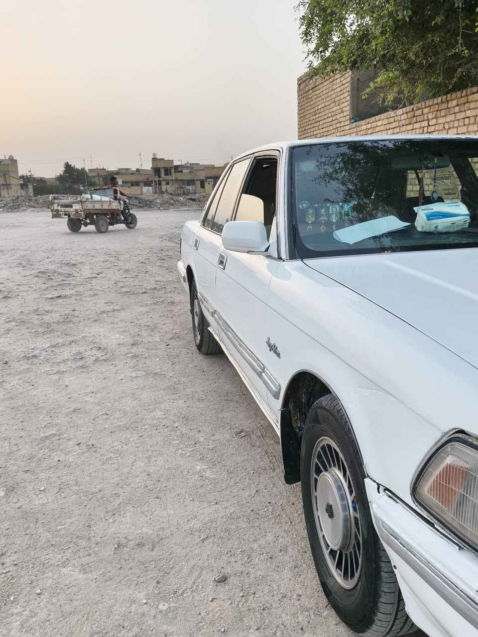 سيدان • بدون تعمير • تبريد ثلج