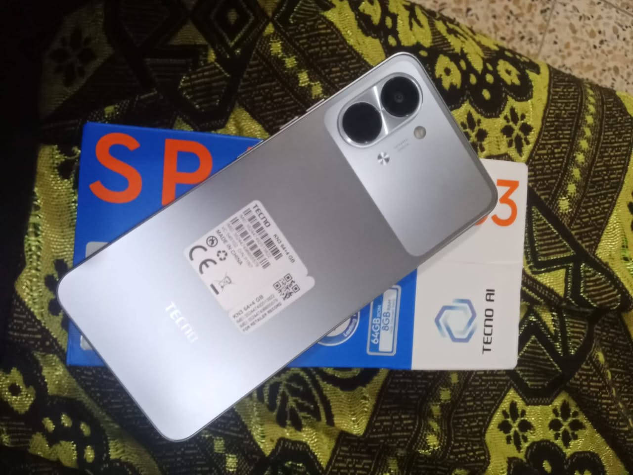 Techno Spark Go 3 مستخدم 16يوم فقط وياه ضمان وكاله سنه جهاز جديد ذاكره 64 عشوائيه 4+4
سعره 200 الف قفل 
سبب البيعه محتاجه  
عنواني بغداد الشعب اسريدات الثانيه 
للتواصل ***********
