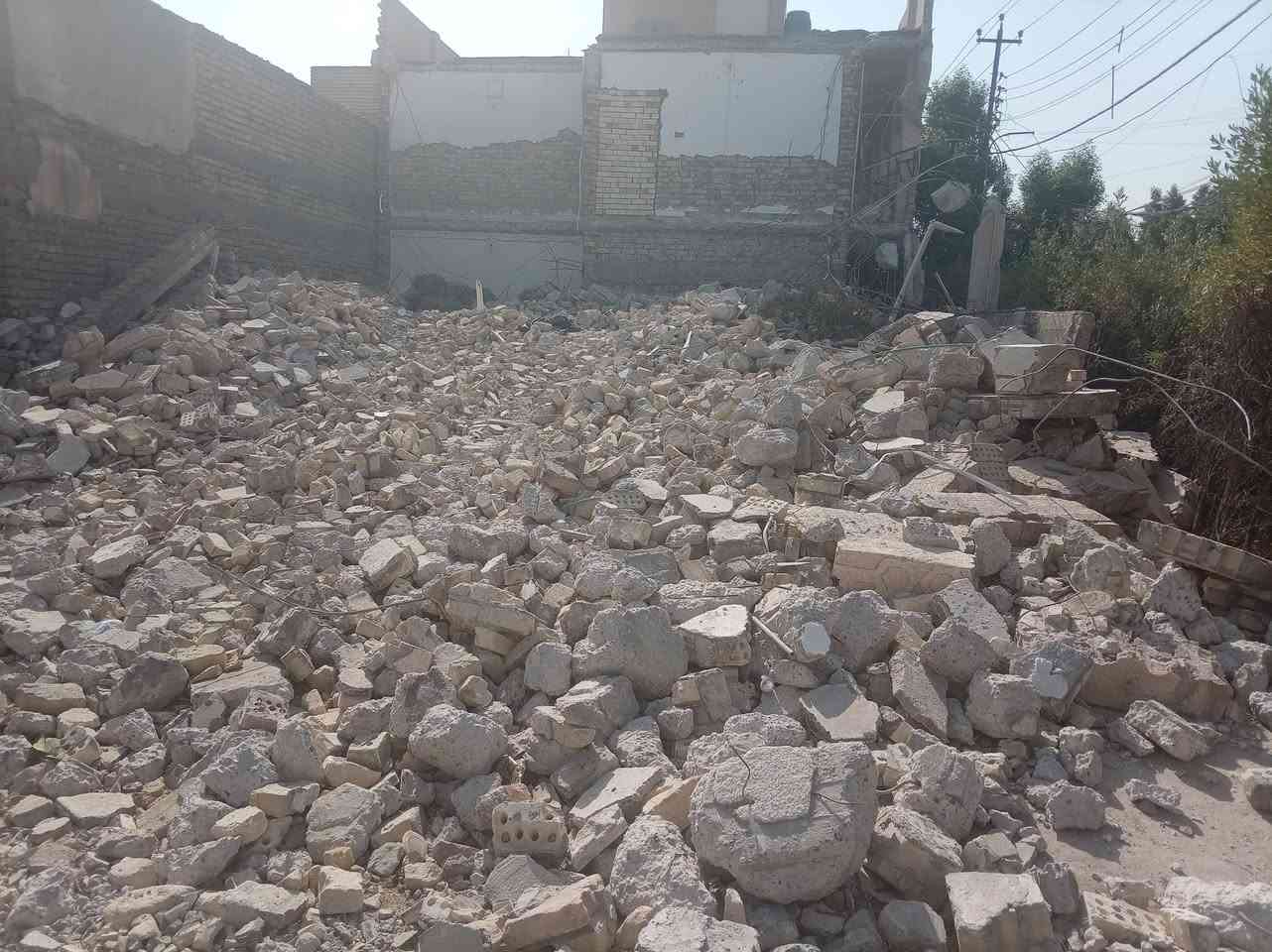 مستعدون لهدم الدور ورفع الانقاض
***********
***********
