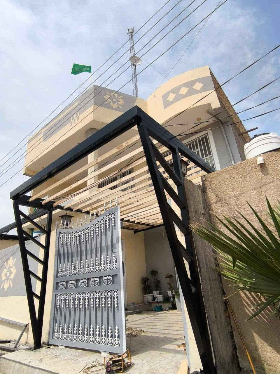 ‏حــدادة بركــــات الصدريـــن  لكافة انواع الحدادة جملونات كرفانات سقايف  ابواب و شبابيك و مراجيح  بسعار مناسبه 
‏م/ الحداده متنقله ايضا ... 
‏للتواصل عل خاص
‏او التواصل على الرقم ‪***********‬
‏متوفر واتساب 
@إشارة الجميع

