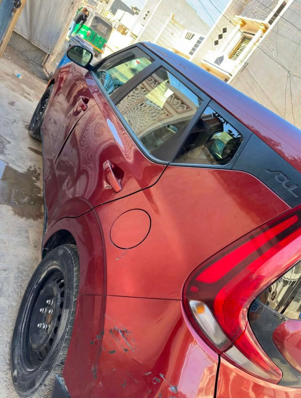 كيا سول موديل 2021
فئة LX
كامرة خلفية
گير cvt
محرك 2000 دوش
مقاعد قماش بلادي
بدون اير باگ 
رقم اربيل الجديد
لون ماروني
لايت زينون
وضعيتين قيادة ( normal/ sport)
مكاني بغداد 
السعر:130 ورقة و بيها مجال
للأستفسار: ***********
@إشارة
