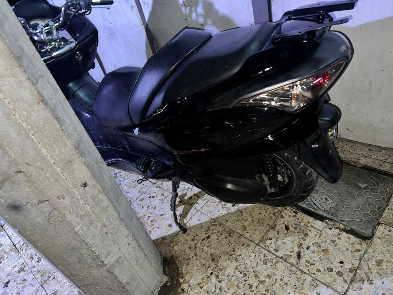 08 كامله من كلشي مكينه خير من الله مكينه مامفتوحه عميه بلاد عميه بلاد  كلجات شلعه ومعدل سماعات شغاله  امبي ثري شغال  بيع فقط سعر 800 مكاني دوره شارع ستين ***********
