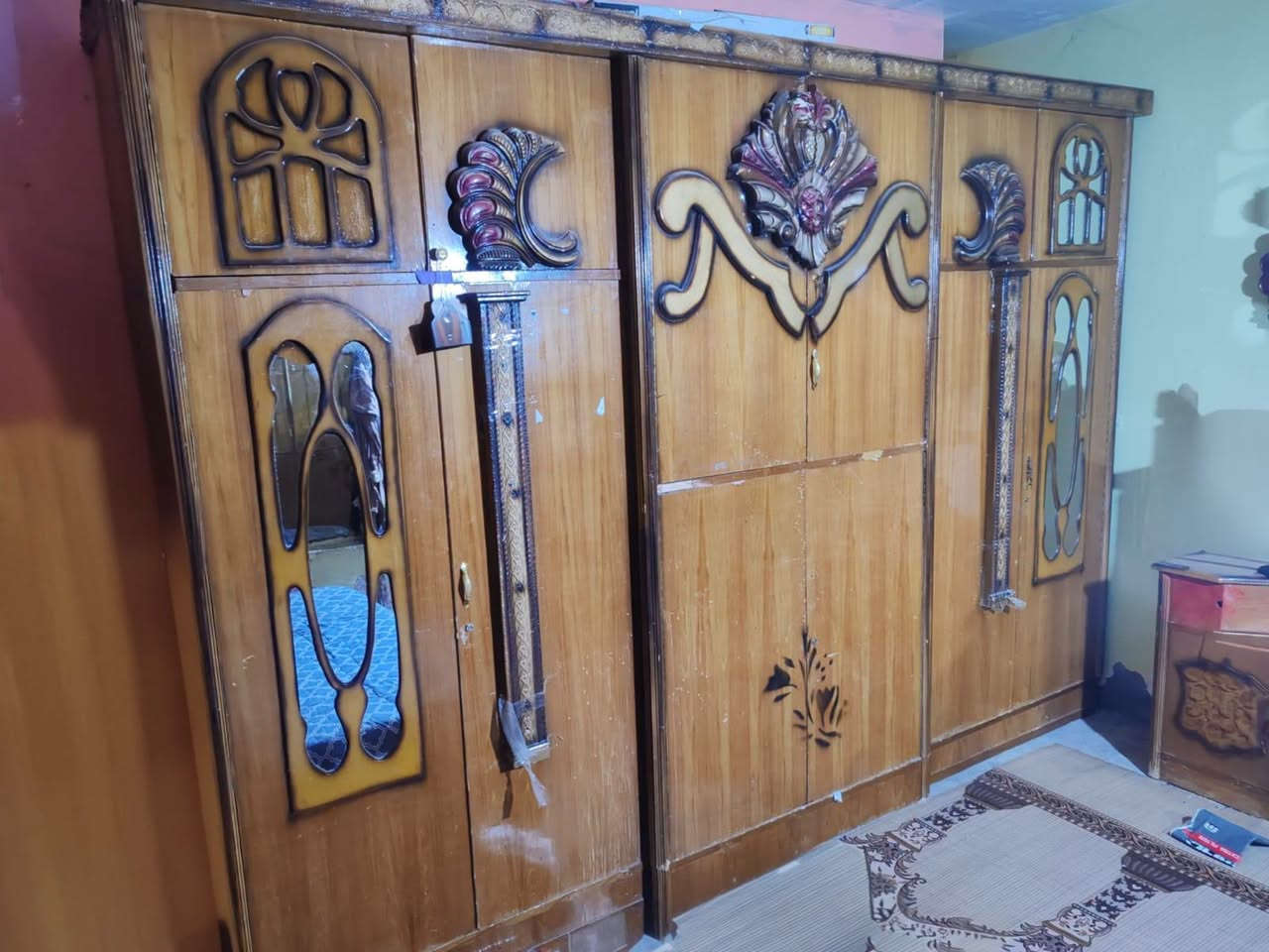 غرفة عراقية • ٥ قطع • نظيفه