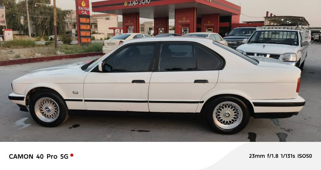 سعری خوار هەمووو بازار bmw 520i 1990 گیر حادیە
 ٢٧ وەرەقە مەجالەکی کەم
 ١١وەرەقە غەرامەی لەسەرە لەسەر کریاریە
پەنجە مۆرو بەناو کردن بەشەرت 
***********گەر موشتەرینی سەرم مەهیشینە لەگەر ریزم
گۆرینەوەش دەکەم لەسەر دل گرتن أربيل, العراق

