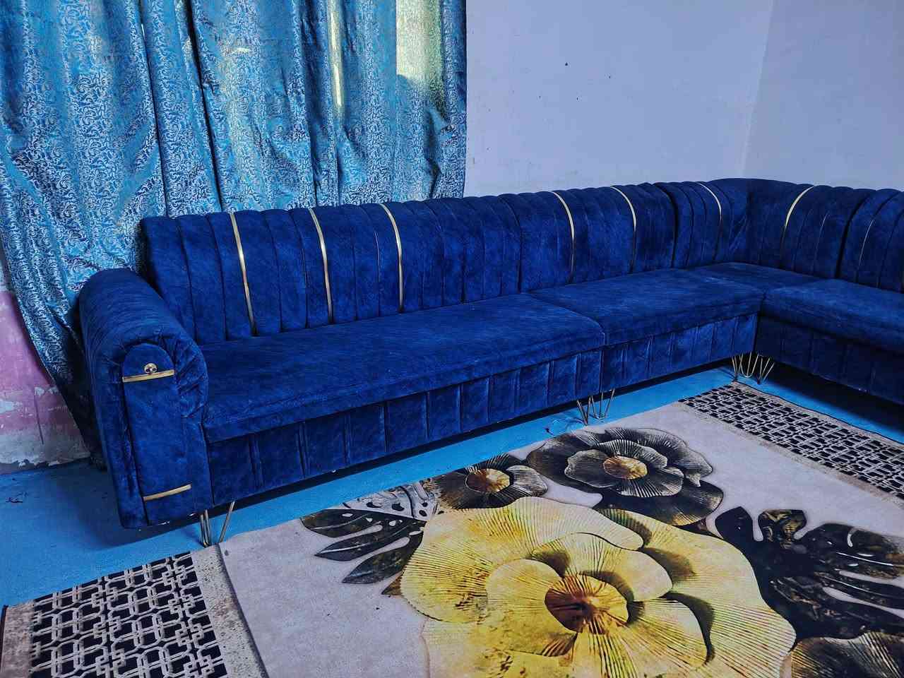 ديوان • ٩مقعد • نضيف