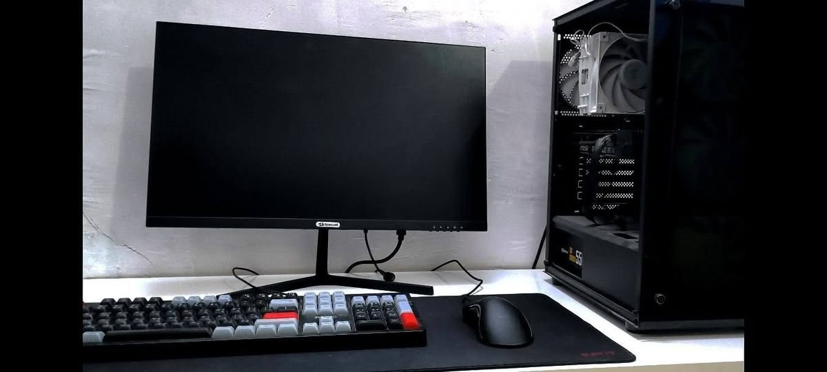 شاشات للـبيع 

1080 FHD .100 هرتـز 
سعـرر 140 

الشاشه الثانـيه : 1080 / 60 فـريم وبكسر السرعه تصعد 75 
السعـر 70 

شاشات مرتبه وحلوات 

*********** واتسأب
