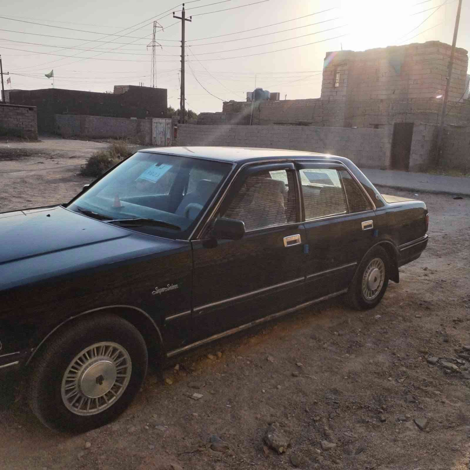 السلام عليكم سيدان للبيع مديل 1992  سياره كير مكينه حداديه خير من الله تخم تاير جديد رقم بغداد نكليزي تحويل مباشر الاستفسار اتصال على رقم*********** مكاني ناصريه
