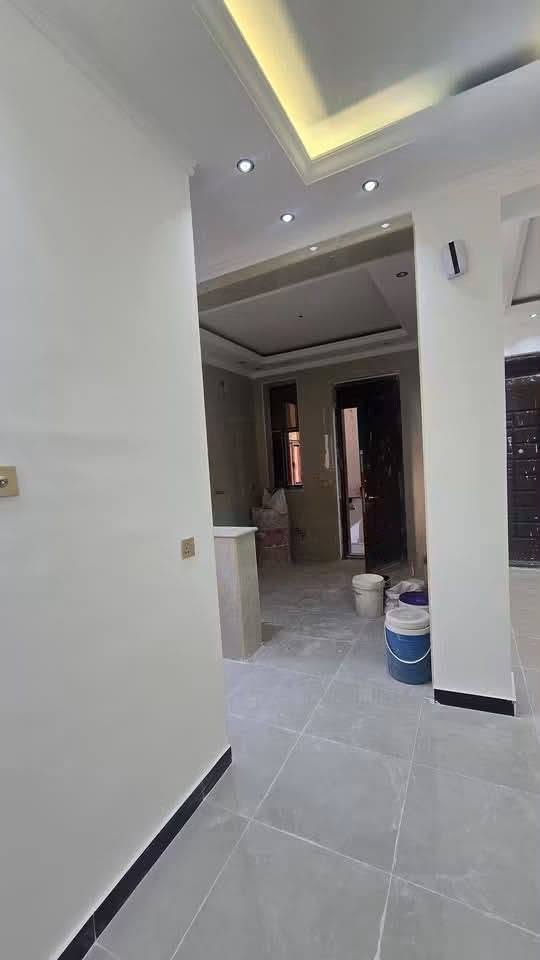شـقق للإيـجـار ( في السيديه ) (زيرو غير مسكونات مسبقاً  ) 

📍 السيديه - مربع التصنيع - شارع 20m

🔷مساحه 100m
🔷غرفتين نوم 
🔷  صاله
🔷مطبخ 
🔷خدمات صحيه
🔷 سعر الطابق الاول : 900 الف قفل 
🔷سعر الطابق الثاني : 800 الف قفل
______________________________________

‎للاستفسار اكثر : ***********

