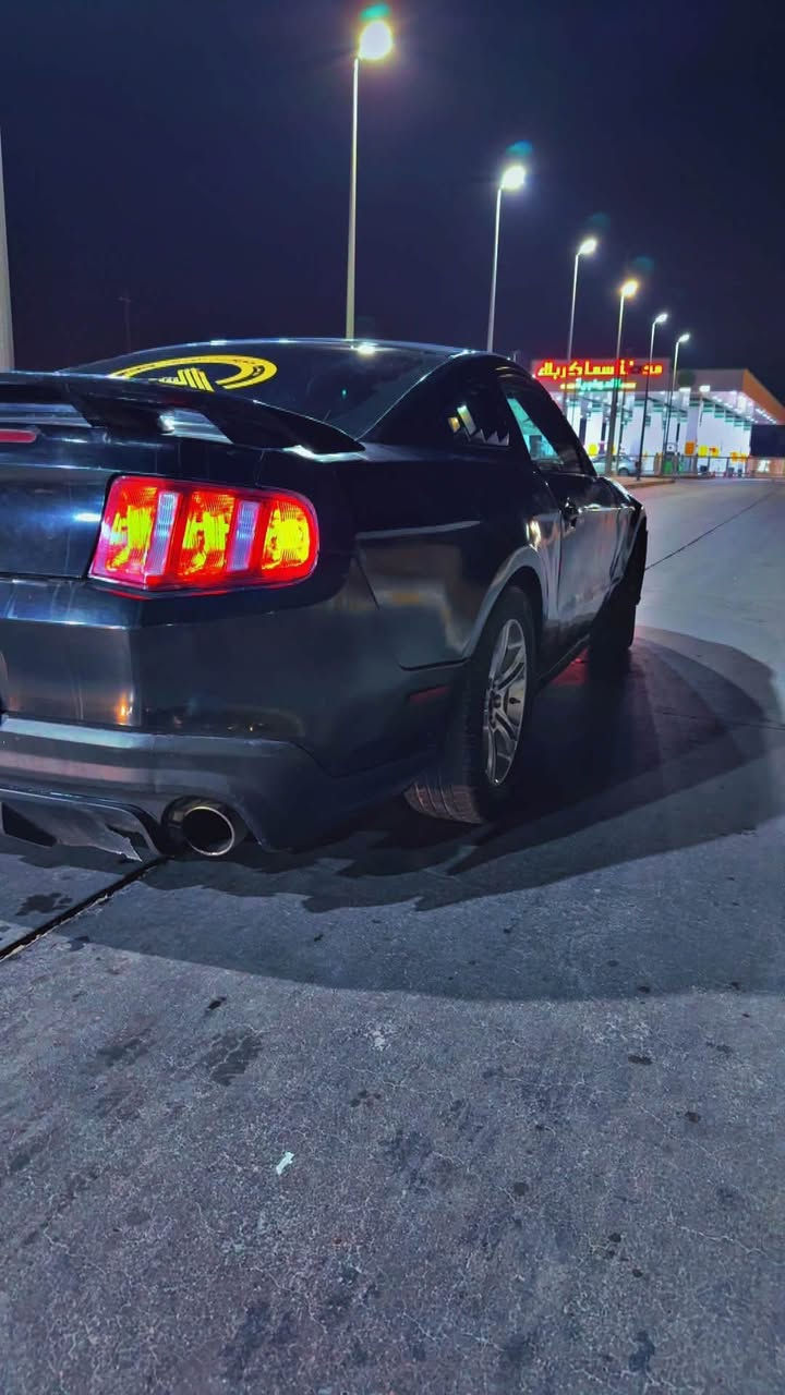 🔥 للبيع فورد موستانك 2010 – سُلَيمانية تحويل مباشر 🔥
🚘 Ford Mustang 2010
💥 سيارة مرتبة وجاهزة للاستخدام، وما ناقصها غير شغلات خفيفة وملاحظات بسيطة.

✅ جير ممتاز
✅ محرك مكفول
✅ تبريد ثلاجة 🧊
✅ كهربائيات شغاله
✅ حدادية جديدة –  تحويلها باسمك يكلف 250 ألف تريد تحويل تريد وكاله باسمك حصرا
✅ تخم تايرات جديد 🛞
✅ السيارة جاهزة وتمشي وتستخدم يومياً
✅ سليمانية – تحويل مباشر
📍 مكان السيارة: كربلاء

🔥موستناك يعني هيبة، صوت، سرعة ومتعة بالسواقة 🔥
السيارة مناسبة للي يريد سيارة شبابية ومرتبة، واللي يعرف بالموستنك يعرف قيمتها 😎🐎

⚠️ ملاحظات بسيطة بيها خفايف والسيارة تنفحص من أي جهة تريد.

💰 السعرناررر:🔥🔥🔥
📲 للشراية والجادين فقط اتصال ***********

وين أهل الموستنك؟ 🐎🔥
وين الشراية؟ السيارة تنتظر راعيها الجديد 😎
السيارة بكربلاء بيع فقطططططط،،،،
