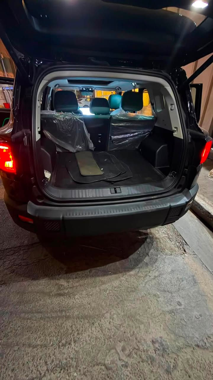 سلام عليكم مره رخصت الادمن
جيتور T12026 لكجري فول فول مواصفات

السياره مزوعه مواصفات للاخير 

السياره بعده جديده بحالت الوكاله مره وحده بدلت دهن

السياره لك لون اسود داخل فيروزي 

ماشيه ثمنتالاف وثمنميه 

السياره شخط واحد ما بيه 

وشنو يخطر بالك من مواصفات بيه 

مكينته2000تيربو 

مواصفاته هواي

شاشه جبير 

مساج 

تدفئه وتبريد بل كشن ولستيرن 

كراسي كهرباء 

كتلك شنو يخطر بالك من مواصفات بيه

كير السياره طياره8نمر 

سياره جديده تخبل 

نشالله تجي وتشوف 

سعر:اربعين مليون40000000 وبيه مجال 

رقم تواصل:*********** وبي واتساب
