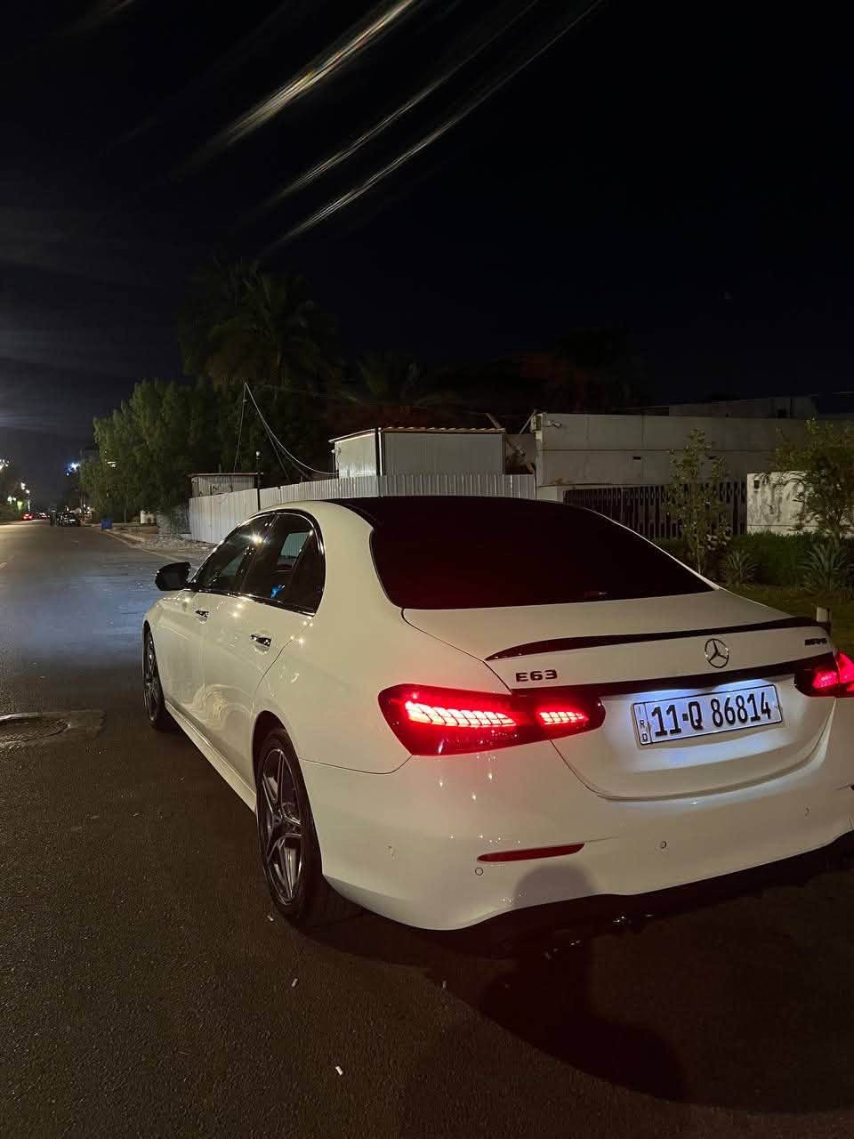 مرسيدس E350 • ٢٠٢٢ • حاد خلفي