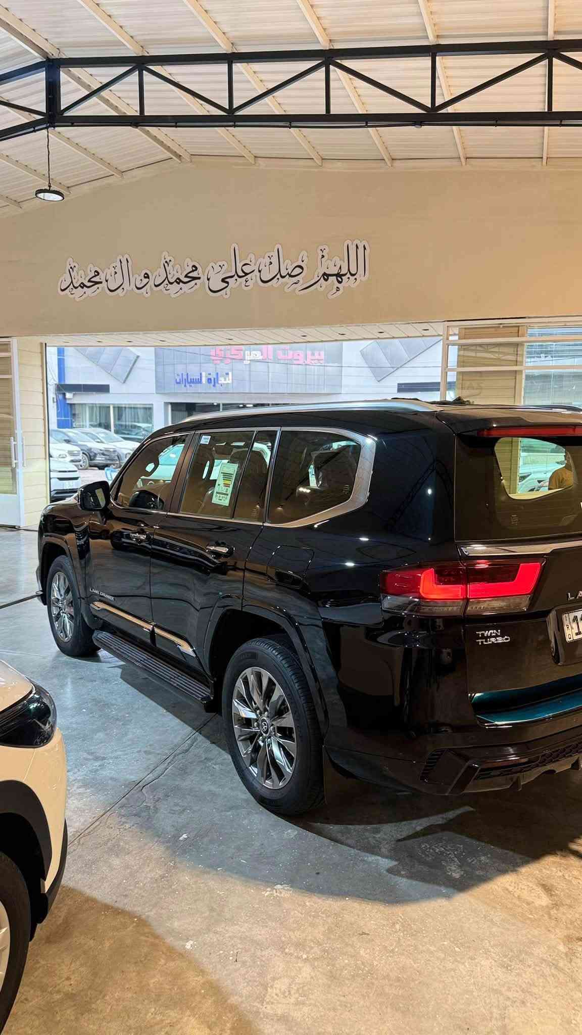 لاندكروز VXR • ٢٠٢٤ • ٣٢ الف كم