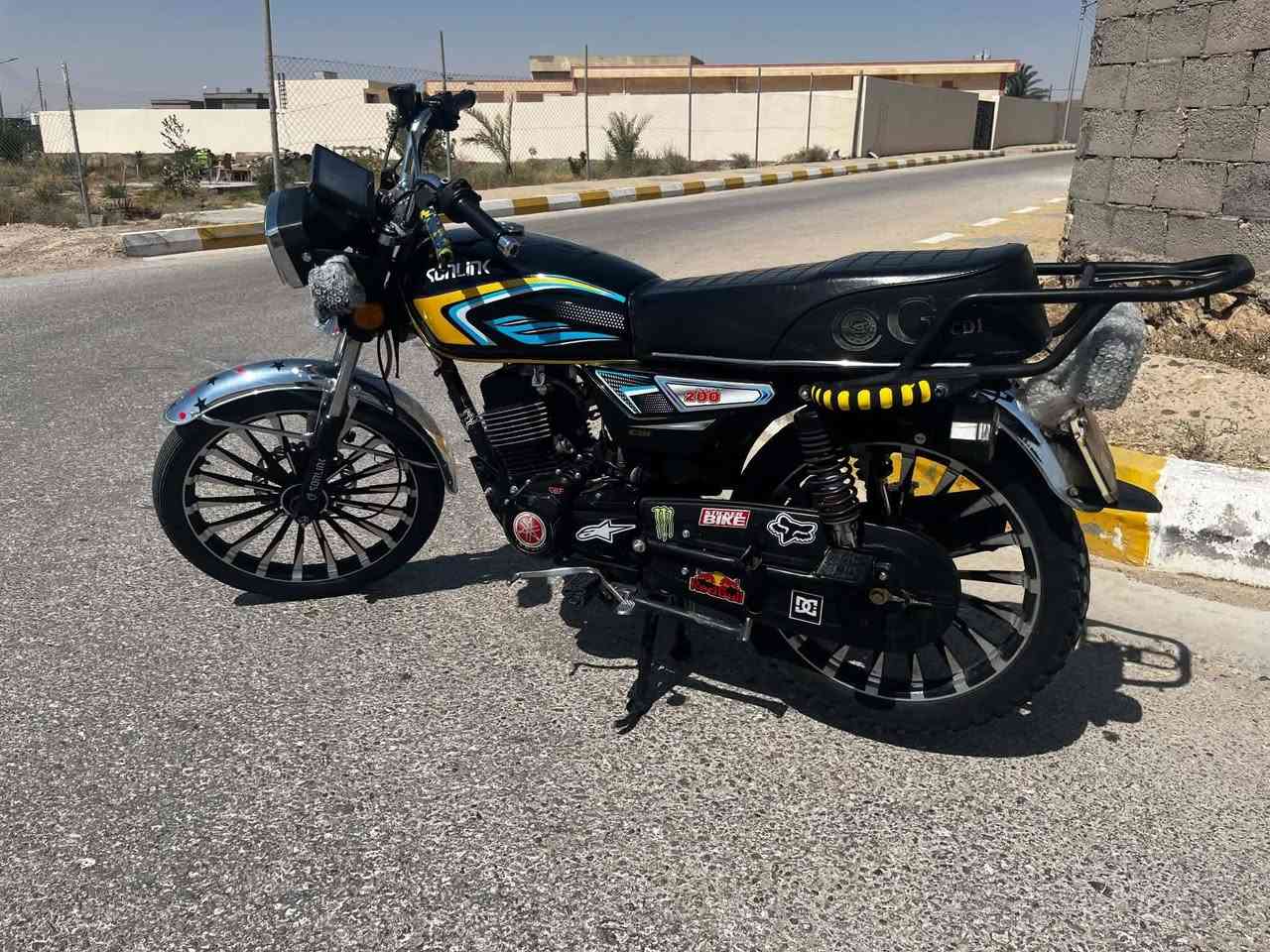 السلام عليكم يوجد مطور سونك مديل ٢٥  محرك ضغطه وزنجيل محرك مكفول  وصل ٧٥٠ بقي التفصيل أتصل الرقم وتدلل ***********
