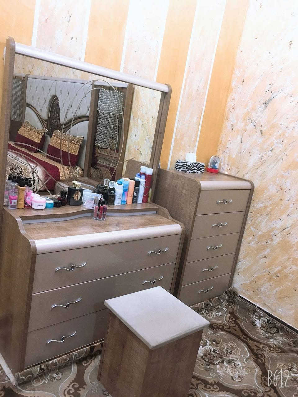 غرفه تركيه للبيع متكونه من 10قطع العنوان البصره التجاري السعر 750وبيها مجال  ***********

