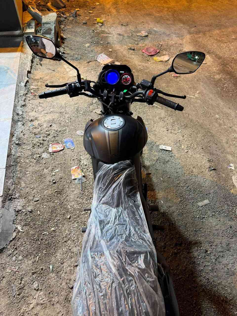السلام عليكم
دراجه Rk 200cc موديل 2026 صارلها 20 يوم من طالعه من الوكيل مكفولة كفاله عامه من كلشي سعر 2700 وبيها مجال بيع فقط مكاني بصره كرمه علي 
***********
