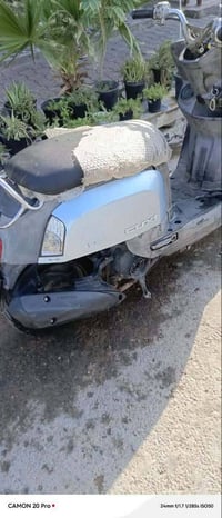 دراجة بوليس  كاملة مكملة  تچفيت جديد تجي تفحص  اذا ما عجبتك ترجع واني ...