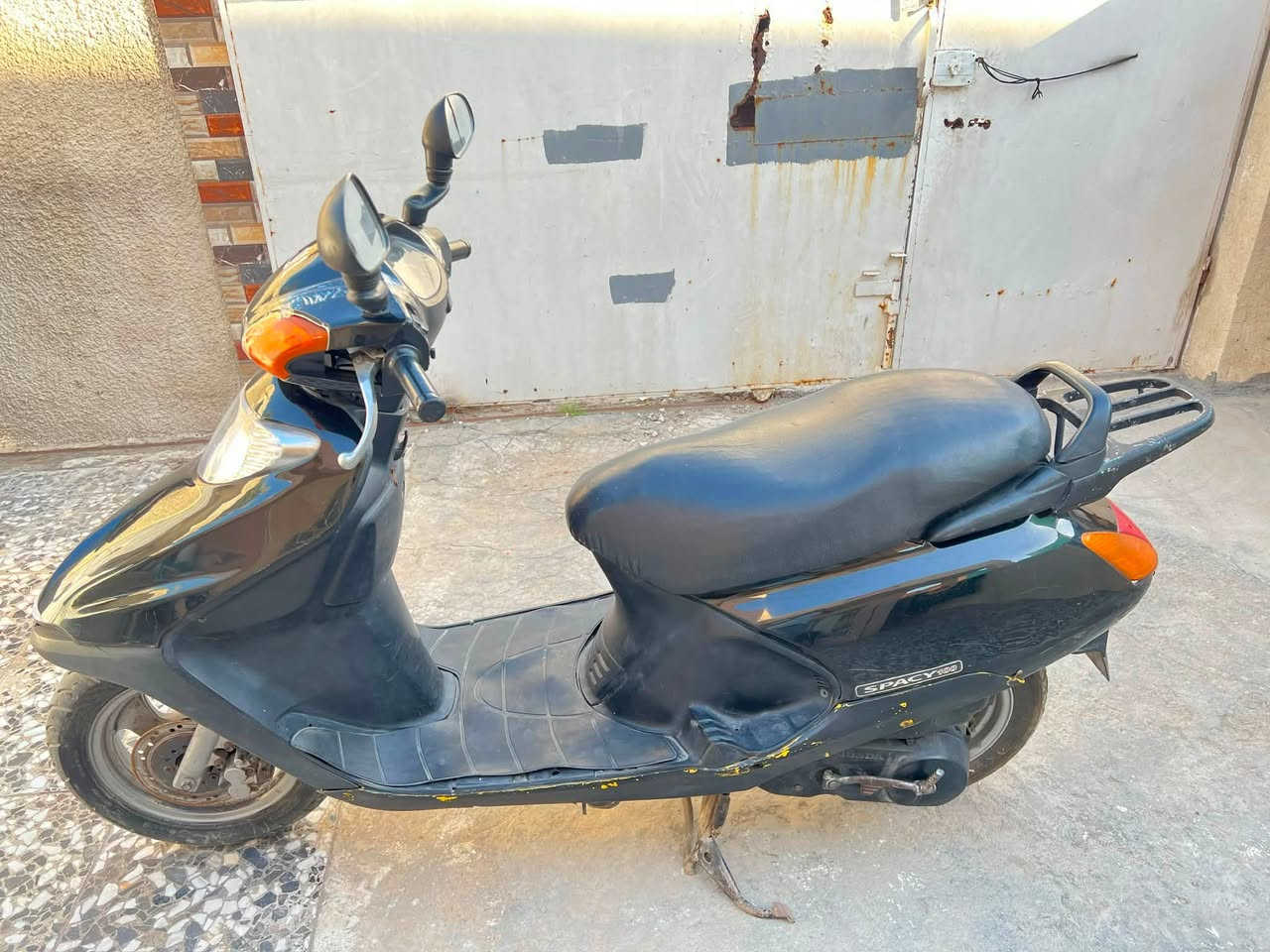 السلام عليكم
دراجة سبيسي 300 الف وبيها مجال 

بغداد الكمالية 

***********
