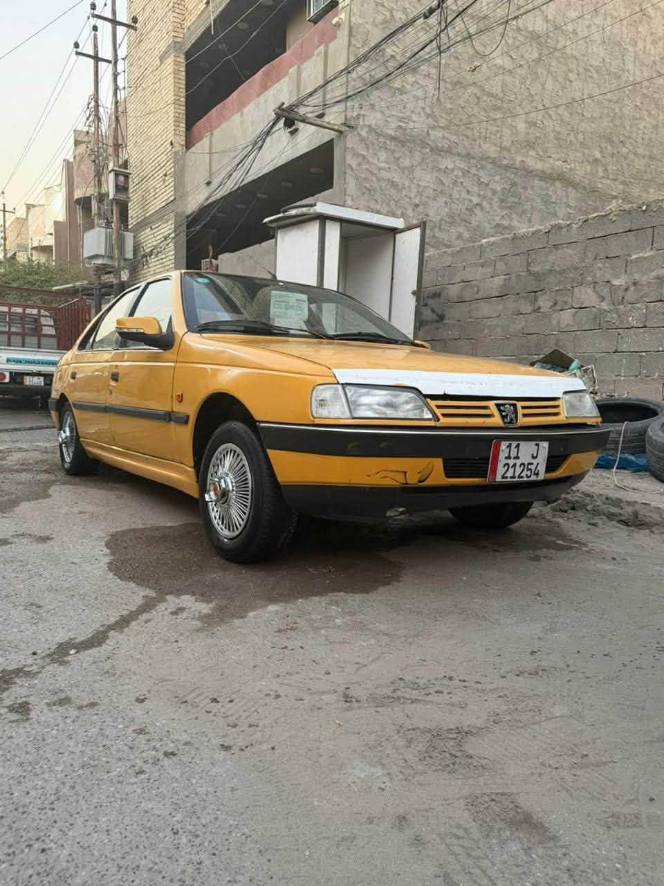 السلام عليكم سياره بيجو 405 للبيع مديل 2010هزه جديده ارقم جدد بسمي تحويل ثاني يوم تبريد ثلج حداديه حلوه سياره جاهزه لشارع مكان سياره بغداد البلديات سعر 24 للستفسار اكثر *********** غير متواجد عل فيس

