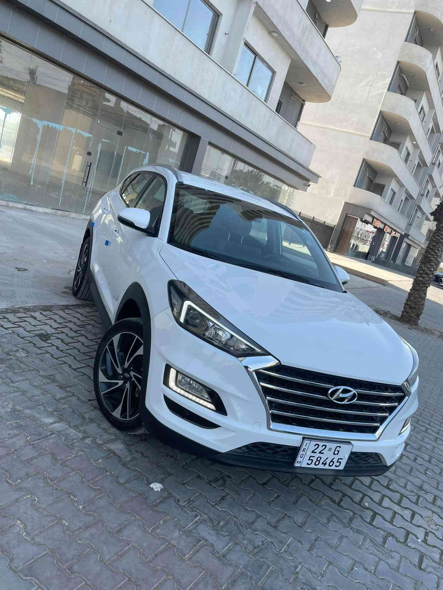 السلام عليكم 
هونداي توكسان ٢٠١٩ خليجي فول مواصفات
كلين تايتل مكفوله من كلشي بصمتين بلاديه 
ماشيه ١٠٣ وقابل للزياده
كير مكينه شرط برغي ممفتوح
صدر امامي خلفي كله شركه
تخم تايرات جدد ماصارلهن شهر
هزه رقم سنويه كله جديد لحد ٢٠٣١ ب اسمي 
حساس امامي خلفي 
شحن واير ليس
مرايات شفط 
تحكمات سترين +مثبت سرعه 
لايتات وبلاجكتور وبك لايت كله ليد بلادي
داخل بيجي 
كرسي كهرباء 
شاشه وكامره دواره 
برده خلفيه بلاديه 
تبريد قطعتين وتبريدها ثلج
مود درايف وضعيات قياده 
وبيها هواي مواصفات 
والسياره احلى من الصور 
مكاني كركوك 
رقمي ***********
