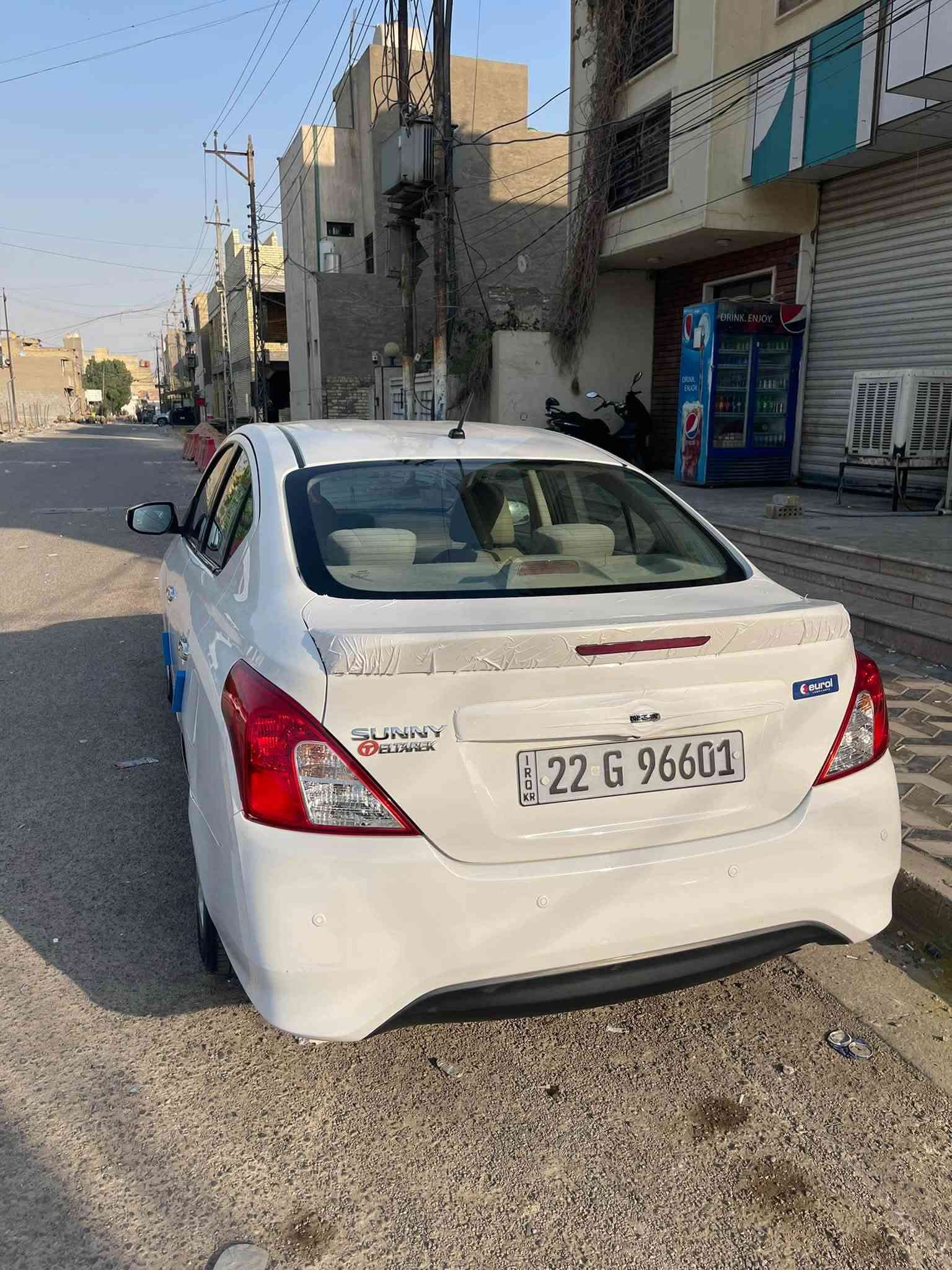 سني مصري موديل ٢٥
سياره كفاله فقط باب خلفي بارد 
رقم أربيل بسمي 
مكانها بغداد الدوره سياره ماشيه ٣٧ 
سونار بل منشور مكاني بغداد الدوره 
سعر ١١٧
***********
