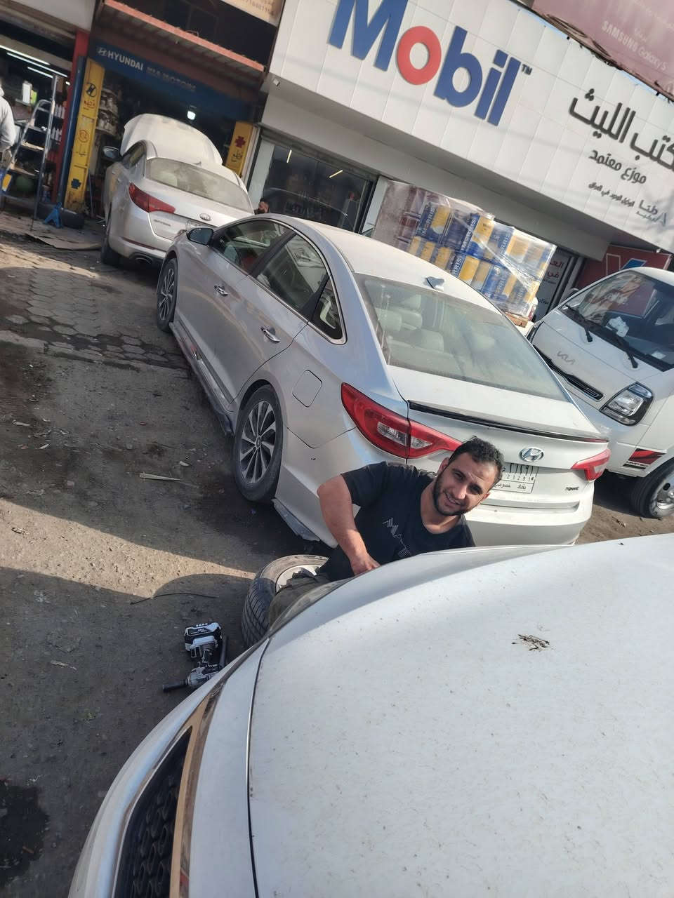 سلام عليكم يتوفر كل ادوات الصدر كوري اكنت ريو صول سورنتو النتره سوناته كل سيارات الكوريه صدر جيد ومستخدم طبعن منظومه الحتراق فيت بم نوزلات ادامه كل ادوات الكوري خدمات علاوي الكوري مكاني كراده كم ساره مقابل نادي المشرق خدمات علاوي الكوري كل ايام لسبوع مفتحين من ٨ صباحن ل ٤ مساء *********** علاوي
