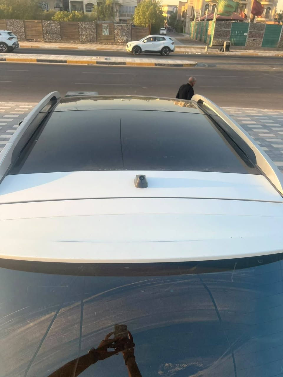 السلام عليكم 
توسان ٢٠١٤ بانزين كصه جنطه كير ومحرك خير من الله سقف بنوراما تبريد ثلاجه تخم تايرمرقم سنويه ع شاصي صدرها الامامي جيد صدرلخلفي يحتاج ادامه وبيها بابدي جهة ساؤق رصعات سعر٦٠ وبيها مجال بسيط مكان سياره بغداد
رقم واتساب ***********
