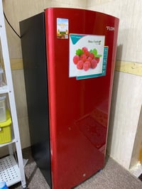 ثلاجة • للبيع • تواصل خاص