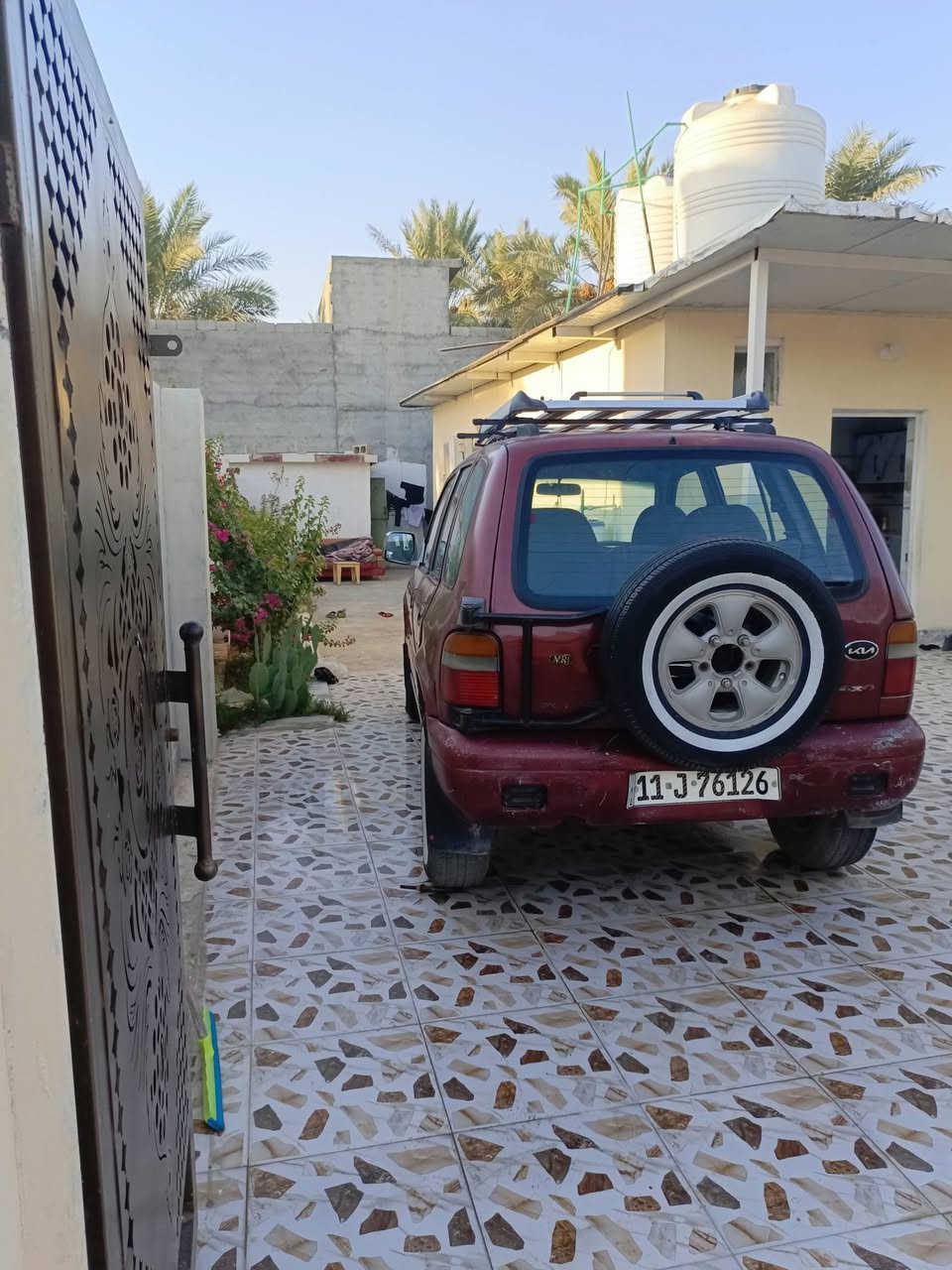 سبوتاج 1993
سنويه لل2030 بسمي 
سياره جديده وبلاديه بدون ظرر بيهه جراد فقط 
صدر امامي خلفي جديد 
باتري جديد...تبريد ثلج منظومه كامله بدلت بداية الصيف 
دشبوف جديد مال 2002 اني شديته ب500 الف
كهربائيات كله شغاله 
تخم تاير جديد.     غرفتهه جديده 
المكان ديالى بعقوبة 
‏‪***********‬‏ 
السعر 43 وبيهه مجال حك الجيه
